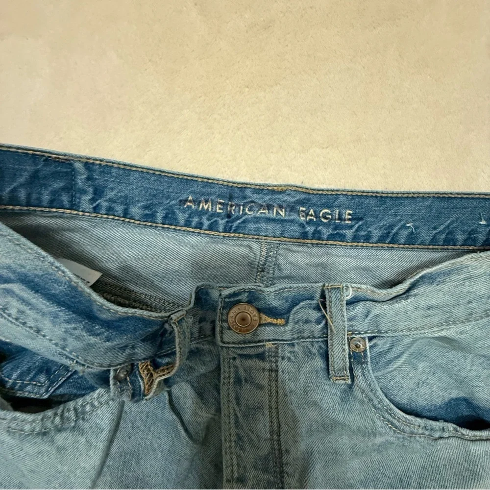 American Eagle Outfitters Women’sRipped  Jeans